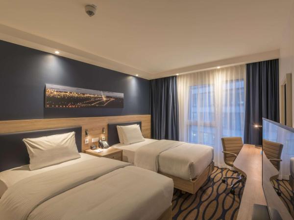 Hampton By Hilton Frankfurt Airport : photo 1 de la chambre chambre lits jumeaux