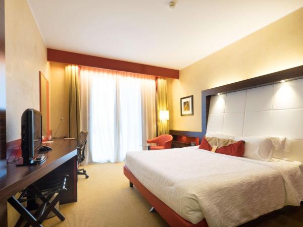 Hilton Garden Inn Lecce : photo 2 de la chambre chambre lit king-size