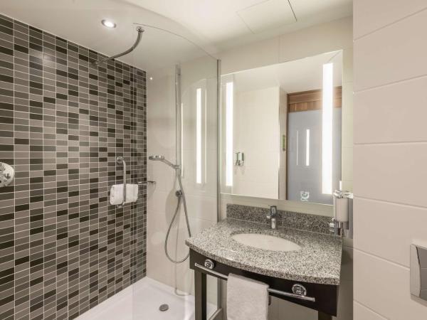 Hampton By Hilton Munich City West : photo 5 de la chambre chambre lit queen-size - non-fumeurs