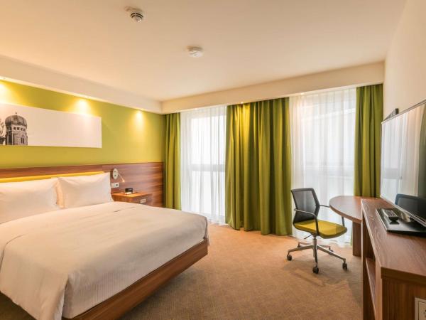 Hampton By Hilton Munich City West : photo 3 de la chambre chambre lit queen-size pour personnes à mobilité réduite - non-fumeurs