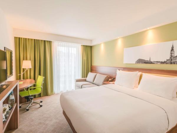 Hampton By Hilton Munich City West : photo 3 de la chambre chambre familiale queen - non-fumeur
