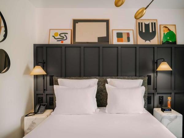 Marty Hotel Bordeaux - Tapestry Collection by Hilton : photo 1 de la chambre chambre lit queen-size 