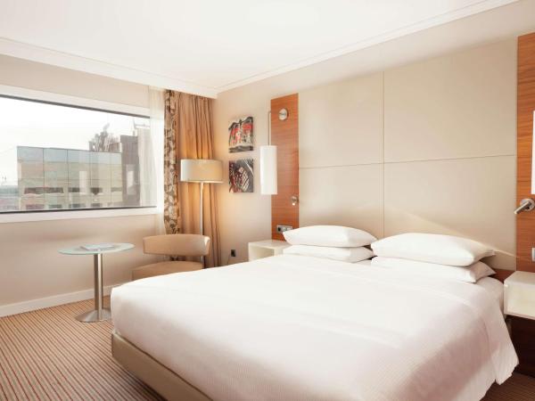 Hilton Barcelona : photo 3 de la chambre chambre double - vue sur ville - dernier Étage