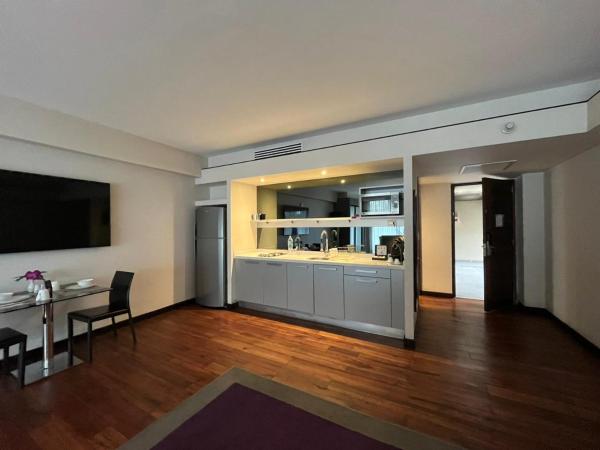 Las Suites Campos Eliseos : photo 6 de la chambre suite master avec 2 lits doubles