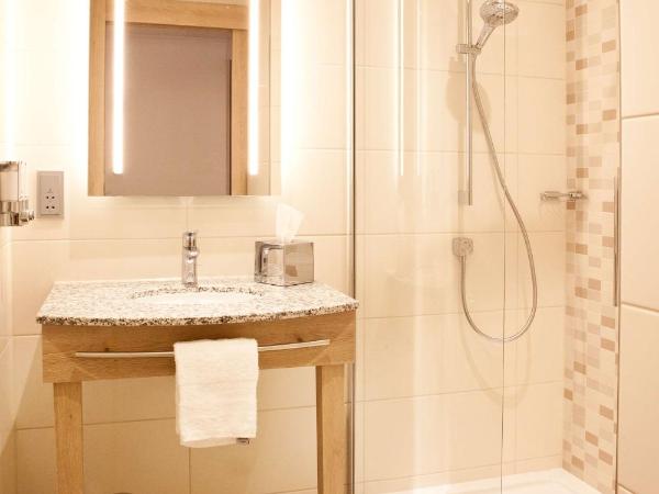 Hampton By Hilton Dortmund Phoenix See : photo 1 de la chambre chambre lit queen-size - non-fumeurs