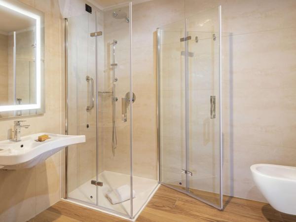 DoubleTree by Hilton Brescia : photo 4 de la chambre chambre lit king-size - accessible aux personnes à mobilité réduite 