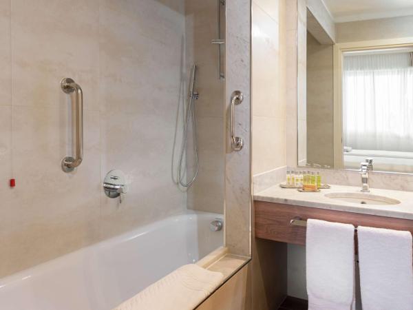 DoubleTree by Hilton Brescia : photo 7 de la chambre suite 1 chambre avec 2 lits doubles