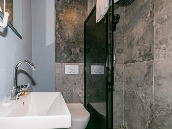 Lara World Hotel : photo 5 de la chambre chambre triple standard