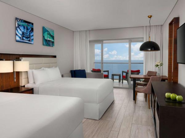 Hilton Vallarta Riviera All-Inclusive Resort,Puerto Vallarta : photo 1 de la chambre chambre lit queen-size supérieure côté océan
