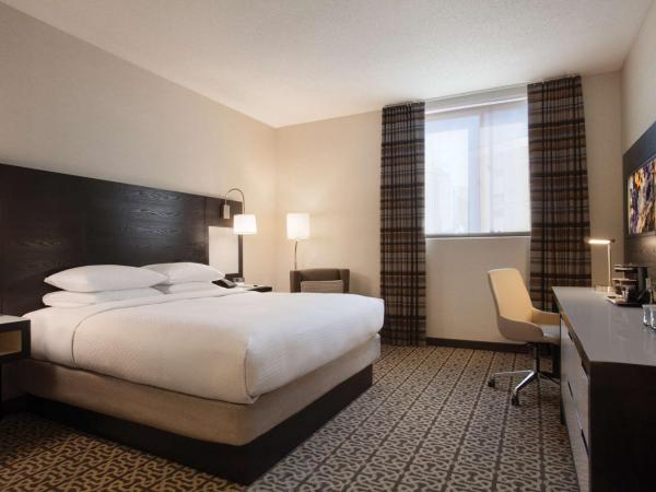 DoubleTree by Hilton Hotel Boston - Downtown : photo 1 de la chambre chambre lit king-size