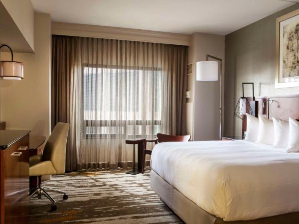 Hilton Denver City Center : photo 1 de la chambre chambre d'angle king