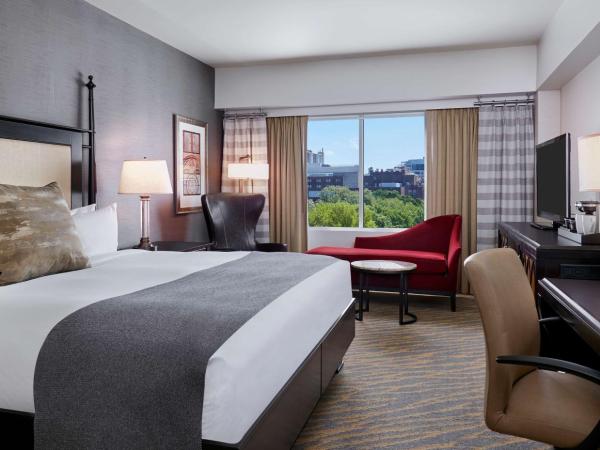 The Inn at Penn, A Hilton Hotel : photo 4 de la chambre chambre lit king-size