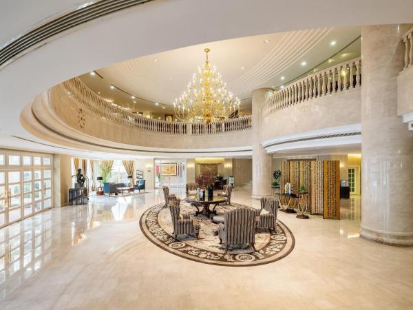 Hong Qiao State Guest House : photo 2 de la chambre chambre double ou lits jumeaux premium