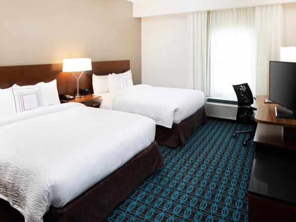 Fairfield Inn & Suites by Marriott Savannah Downtown/Historic District : photo 2 de la chambre chambre avec 2 grands lits queen-size 