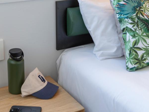 LyLo Christchurch : photo 10 de la chambre chambre lits jumeaux avec salle de bains privative