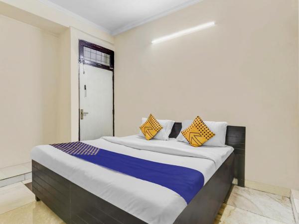 OYO Country Residency : photo 3 de la chambre chambre triple classique