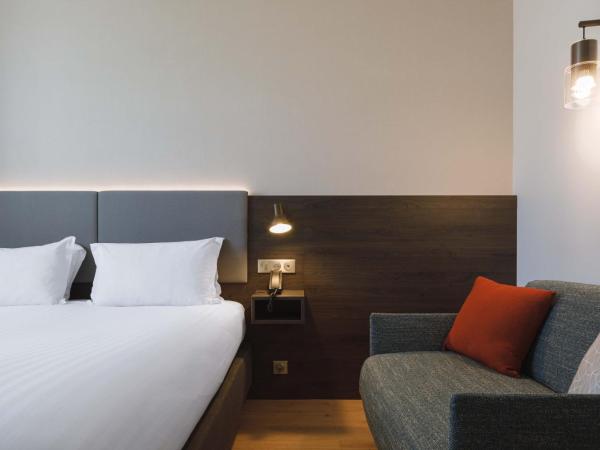 Holiday Inn Toulon City Centre, an IHG Hotel : photo 3 de la chambre chambre lit king-size premium