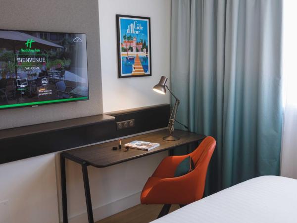 Holiday Inn Toulon City Centre, an IHG Hotel : photo 2 de la chambre chambre standard lit queen-size