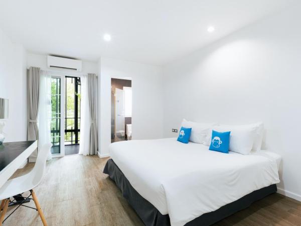 Blu Monkey Bed & Breakfast Phuket : photo 1 de la chambre chambre lit king-size supérieure