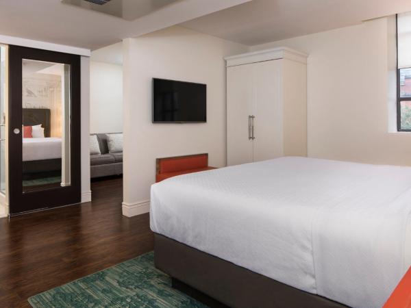 Hotel Indigo Baltimore Downtown, an IHG Hotel : photo 1 de la chambre chambre premium