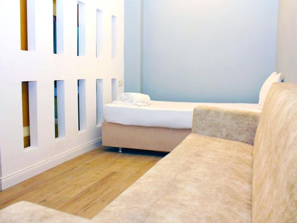 biglife hotel : photo 6 de la chambre chambre triple de luxe