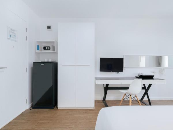 Blu Monkey Bed & Breakfast Phuket : photo 3 de la chambre chambre lit king-size supérieure