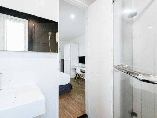 Blu Monkey Bed & Breakfast Phuket : photo 4 de la chambre chambre lit king-size supérieure