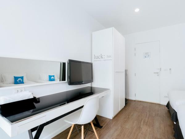 Blu Monkey Bed & Breakfast Phuket : photo 6 de la chambre chambre lits jumeaux supérieure