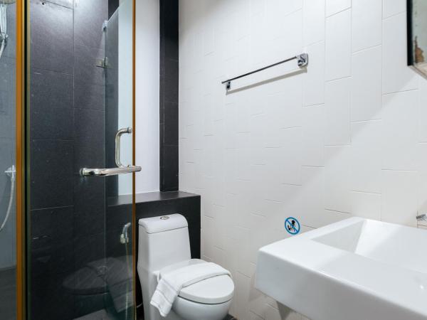 Blu Monkey Bed & Breakfast Phuket : photo 6 de la chambre chambre familiale supérieure