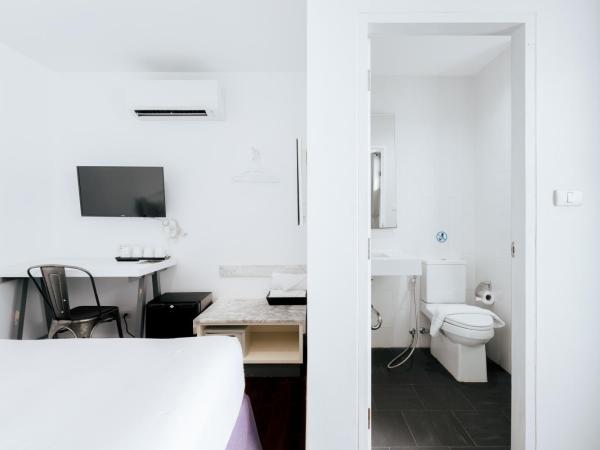 Blu Monkey Bed & Breakfast Phuket : photo 5 de la chambre chambre familiale standard