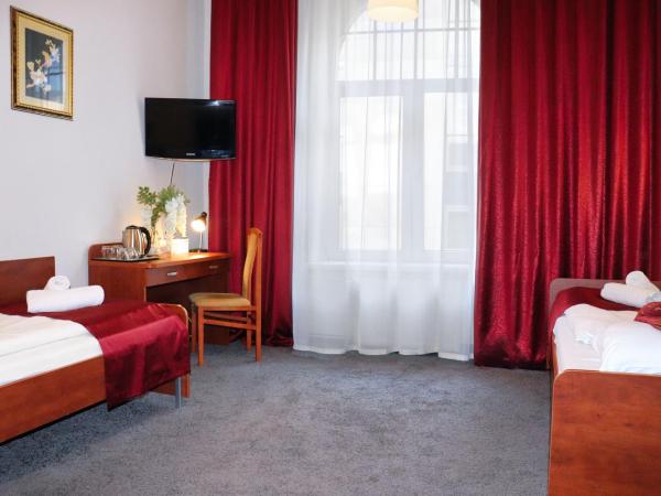 Hotel Lothus : photo 1 de la chambre chambre lits jumeaux