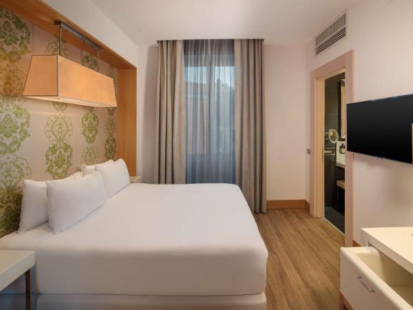 NH Genova Centro : photo 3 de la chambre chambre double ou lits jumeaux standard