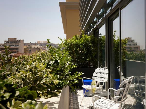 Hotel Fresh : photo 10 de la chambre chambre chill avec balcon et douche