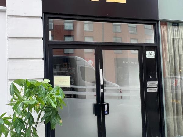 Renshaw Guest House : photo 1 de la chambre chambre double avec salle de bains privative