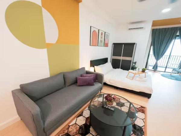 Netizen Cozy Suite By GUESTONIC : photo 1 de la chambre studio avec balcon 