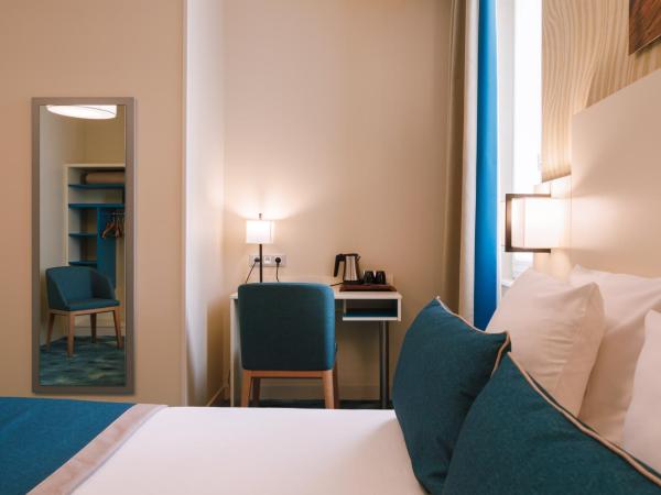 Hotel Des Remparts Perrache : photo 5 de la chambre chambre double confort
