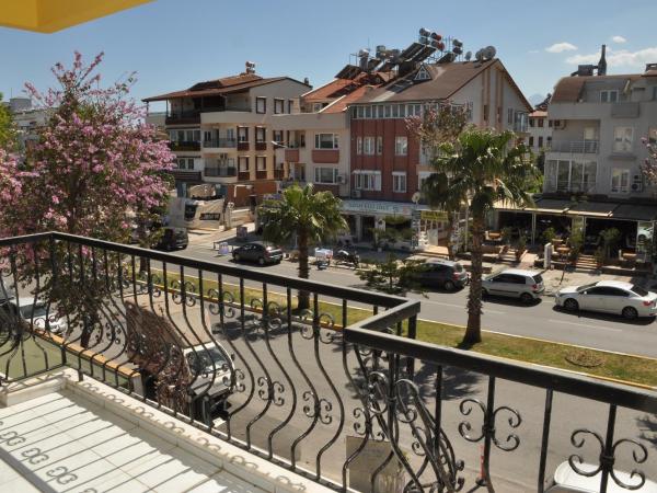 Sava Hotel : photo 6 de la chambre chambre triple