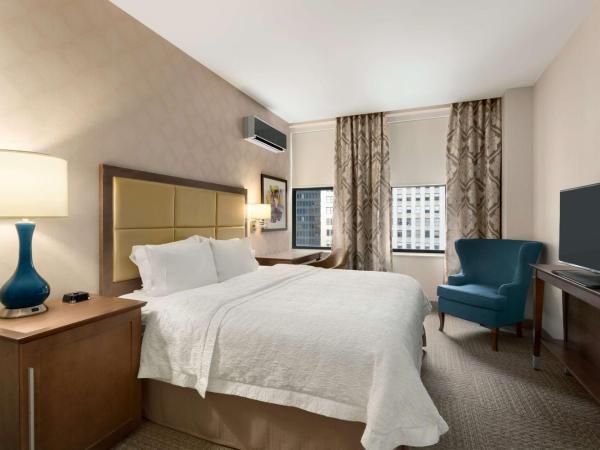 Hampton Inn Chicago Downtown/N Loop/Michigan Ave : photo 2 de la chambre chambre lit king-size - non-fumeurs