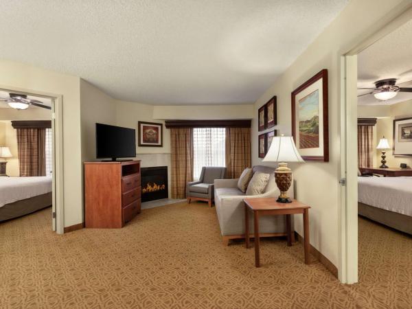 Homewood Suites by Hilton Dallas-Park Central Area : photo 2 de la chambre suite 2 chambres avec 2 lits king-size