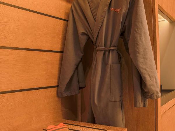 Canopy By Hilton Dallas Uptown : photo 3 de la chambre chambres lit king-size avec terrasse