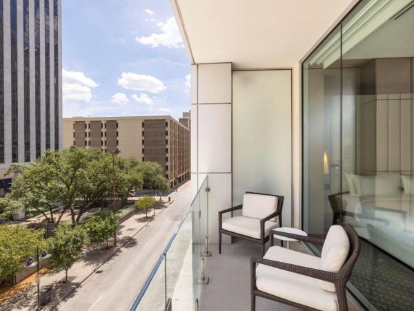 The Statler Dallas, Curio Collection By Hilton : photo 5 de la chambre suite