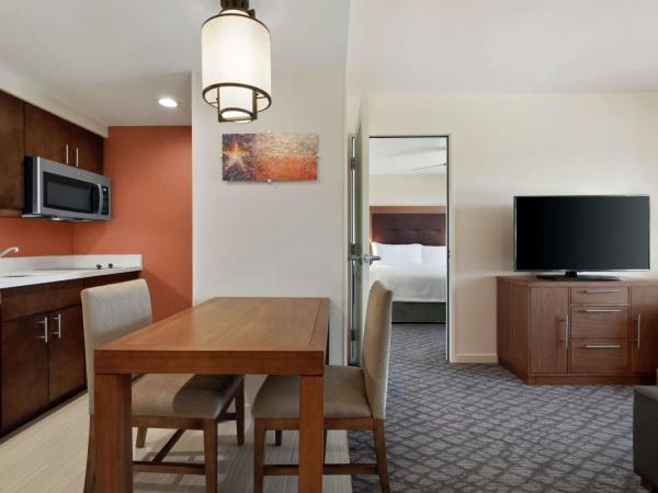 Homewood Suites by Hilton Houston NW at Beltway 8 : photo 5 de la chambre suite 1 chambre lit king-size - non-fumeurs