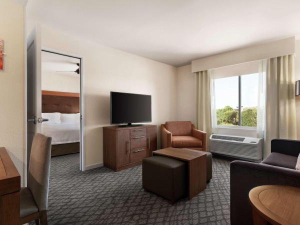Homewood Suites by Hilton Houston NW at Beltway 8 : photo 6 de la chambre suite 1 chambre lit king-size - non-fumeurs