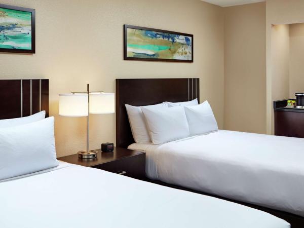 Hilton Houston Plaza/Medical Center : photo 3 de la chambre chambre double avec 2 lits doubles