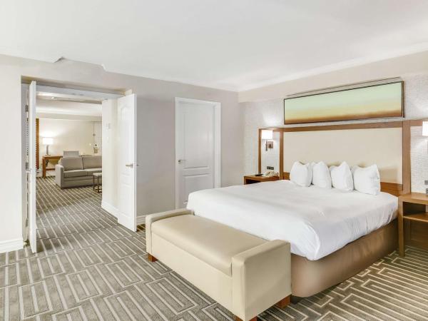 Hilton Phoenix Tapatio Cliffs Resort : photo 2 de la chambre suite ambassadeur