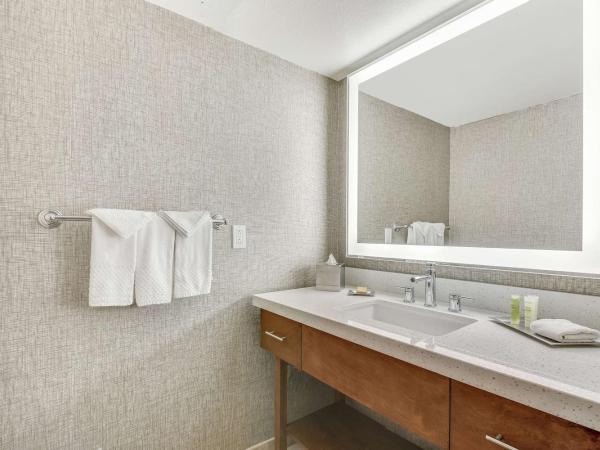 Hilton Phoenix Tapatio Cliffs Resort : photo 4 de la chambre suite 1 chambre lit king-size