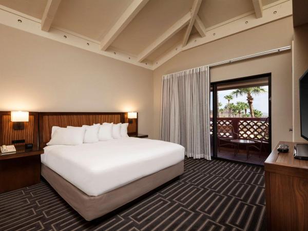 Hilton Phoenix Tapatio Cliffs Resort : photo 4 de la chambre suite supérieure lit king-size