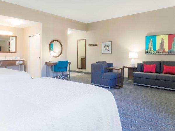 Hampton Inn & Suites Pittsburgh Downtown : photo 4 de la chambre suite studio avec 2 lits queen-size et canapé-lit - non-fumeurs