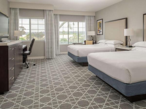 Hilton San Diego/Del Mar : photo 1 de la chambre chambre avec 2 grands lits queen-size 