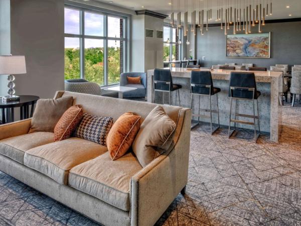 Hilton Nashville Green Hills : photo 5 de la chambre chambre lit king-size exécutive